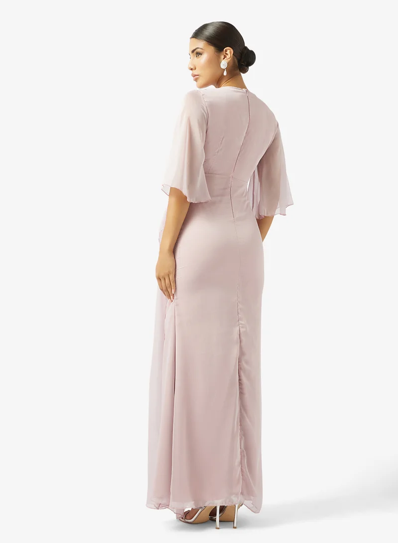 خزانة Evening Dress With Waist Trail